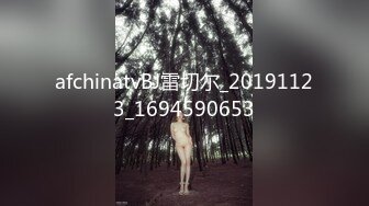 【快递小妹】第一弹4V，颜值巨奶，快递站人来人往，塞跳蛋上班，受不了手淫潮喷，超刺激 (1)