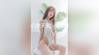 漂亮美眉 沉浸式享受爱爱 被大鸡吧无套输出 小娇乳 稀毛粉鲍鱼 边操边拍是累