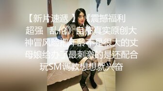  牛仔裤高筒靴大长腿女神约到酒店 身材很不错前凸后翘丰腴销魂 抱在怀里亲吻肉棒滋味美妙