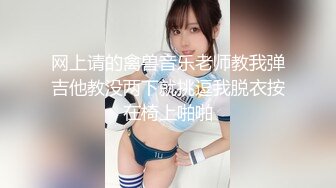 长发尤物美少妇，第一视角全裸露脸自慰道具特写深插塞的满满的白浆很多