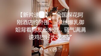 眼镜女神【美妞上线】神似梦中情人小龙女‘姑姑’，可以来我家约，美腿，鲜嫩小穴，手指扣逼揉奶，佳品！