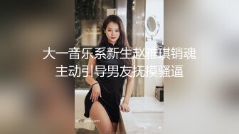 冒死偷拍邻居家小嫩妹洗香香